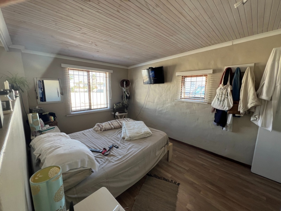 6 Bedroom Property for Sale in Jacobsbaai Western Cape